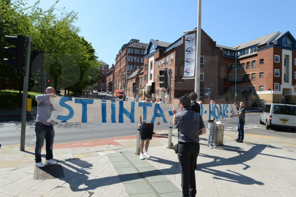 FOTO "Ştiinţa e numai una" şi la Nottingham » Fanii Craiovei continuă campania şi la meciul Bute-Froch