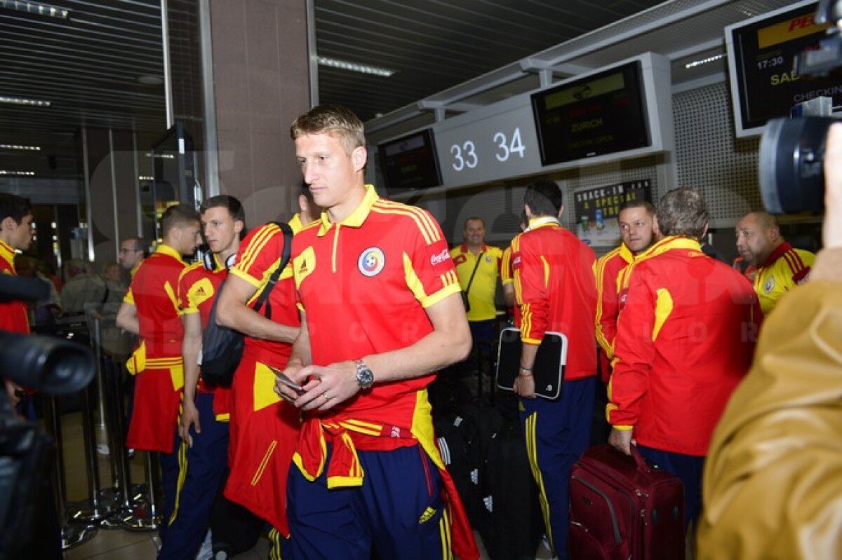 FOTO "Tricolorii" au plecat să dea piept cu Elveţia şi Austria