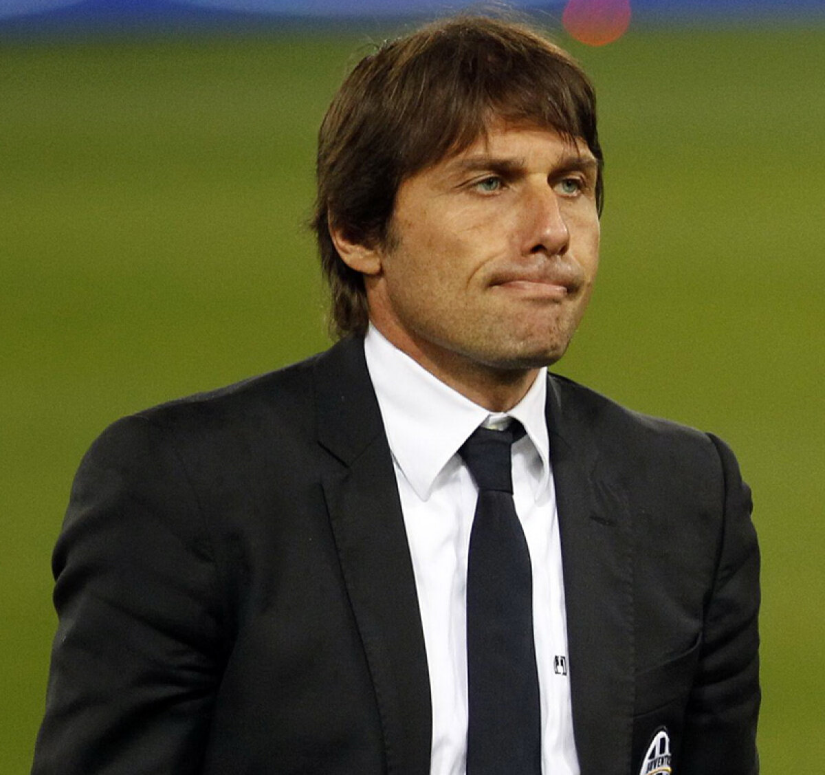 Calcio în cătuşe! » Căpitanul lui Lazio arestat, antrenorul lui Juve cercetat, cantonamentul Italiei asaltat