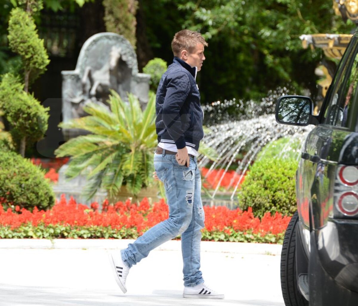 FOTO Pintilii e OFICIAL al Stelei » Preţul plătit de Becali: Răduţ împrumut plus bani