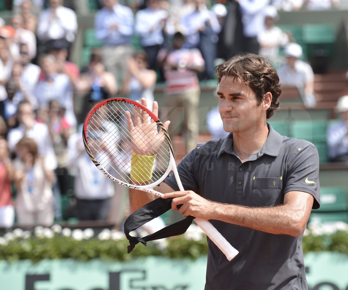 Adrian Ungur i-a ţinut piept lui Federer, cedînd cu greu în setul patru