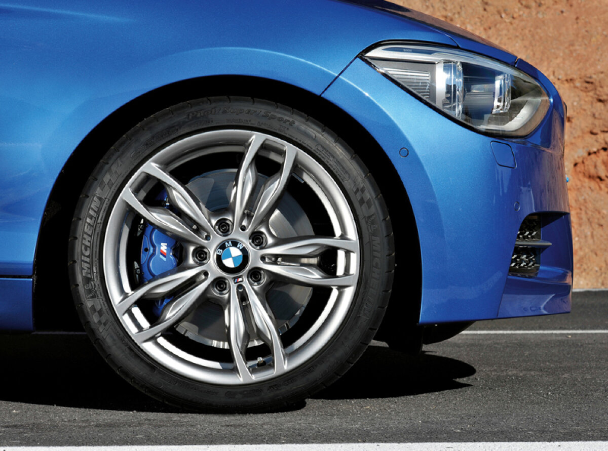 FOTO Se pregătesc de lansare » BMW scoate pe piaţa din România două noi modele