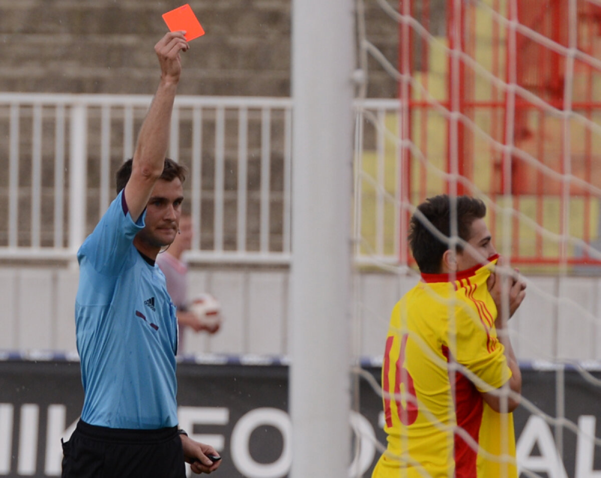 FOTO Bute, varianta Novi Sad » "Tricolorii" U19 au fost făcuţi KO de sîrbi în meciul decisiv pentru calificarea la Euro