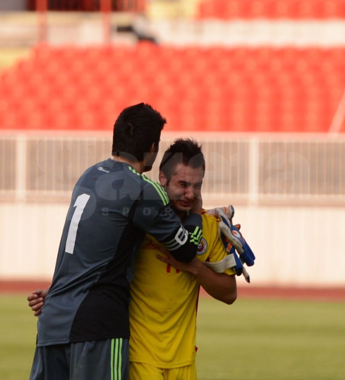 FOTO Bute, varianta Novi Sad » "Tricolorii" U19 au fost făcuţi KO de sîrbi în meciul decisiv pentru calificarea la Euro