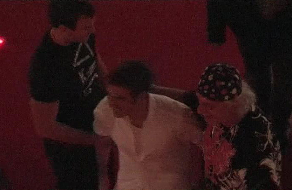 De gît cu ”ultraboss” » Juniorii U19 s-au fotografiat alături de interlopul sîrb Ratko Buturovici