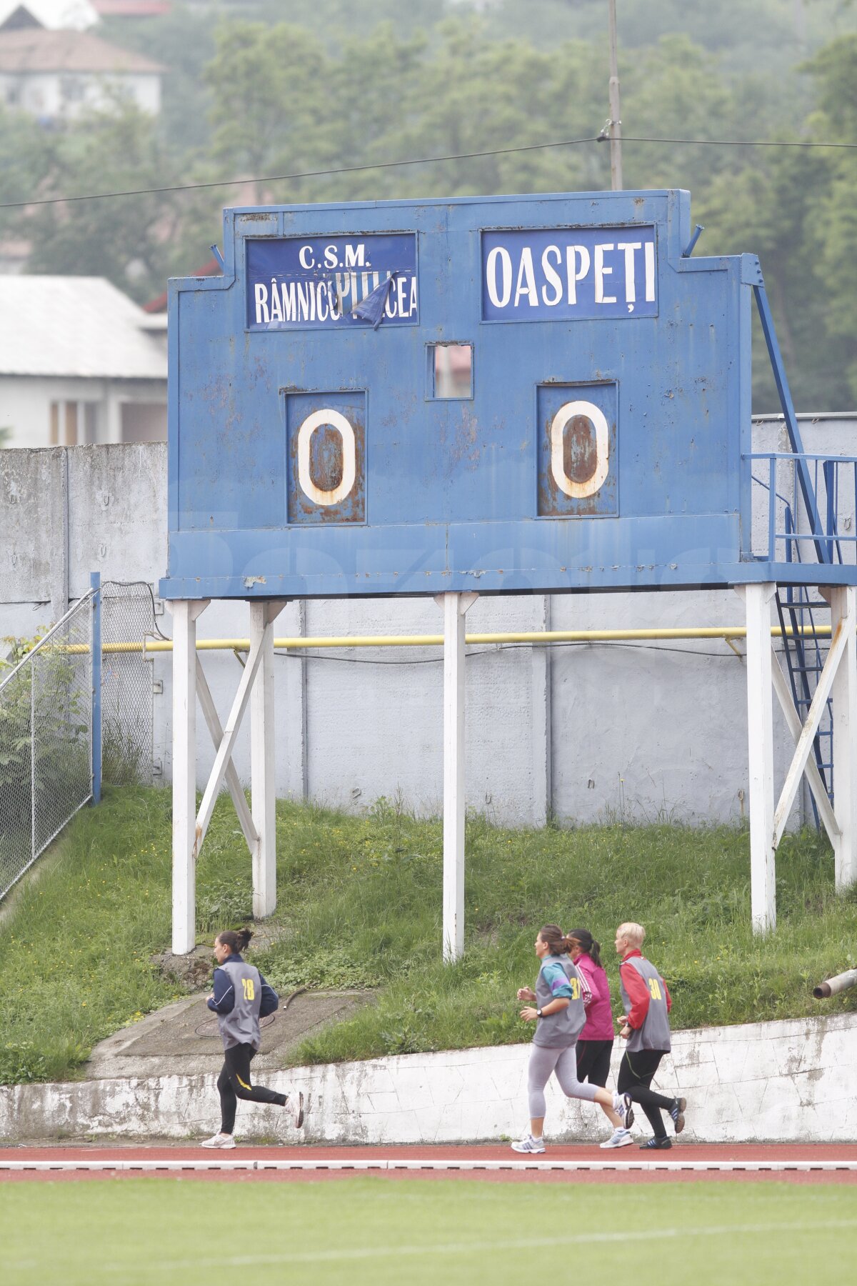 Reportaj la examenul arbitrelor » Nea Nelu şi "fluieraşele" :)