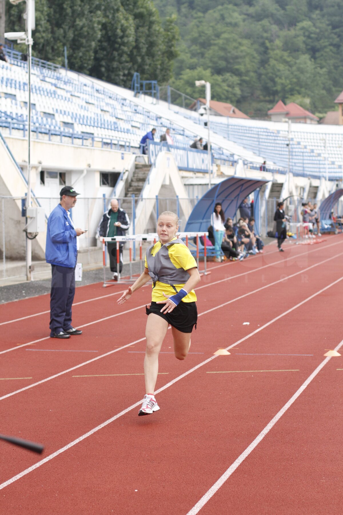 Reportaj la examenul arbitrelor » Nea Nelu şi "fluieraşele" :)