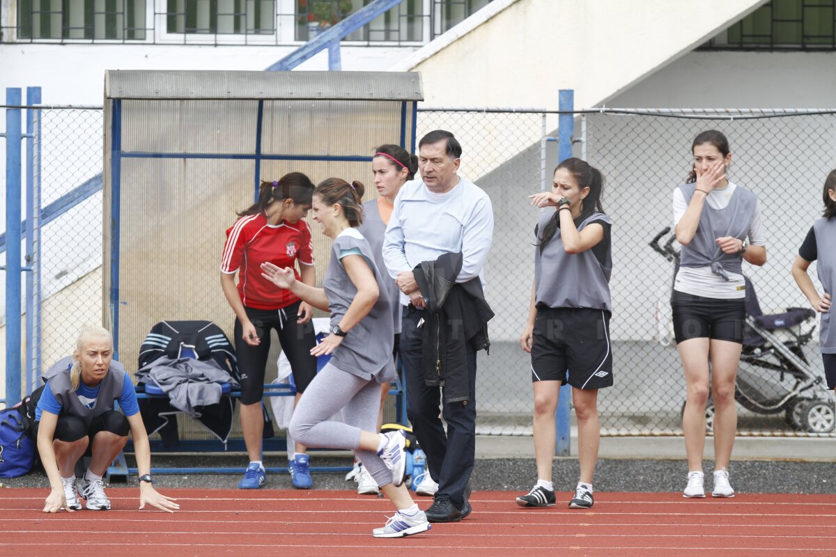 Reportaj la examenul arbitrelor » Nea Nelu şi "fluieraşele" :)