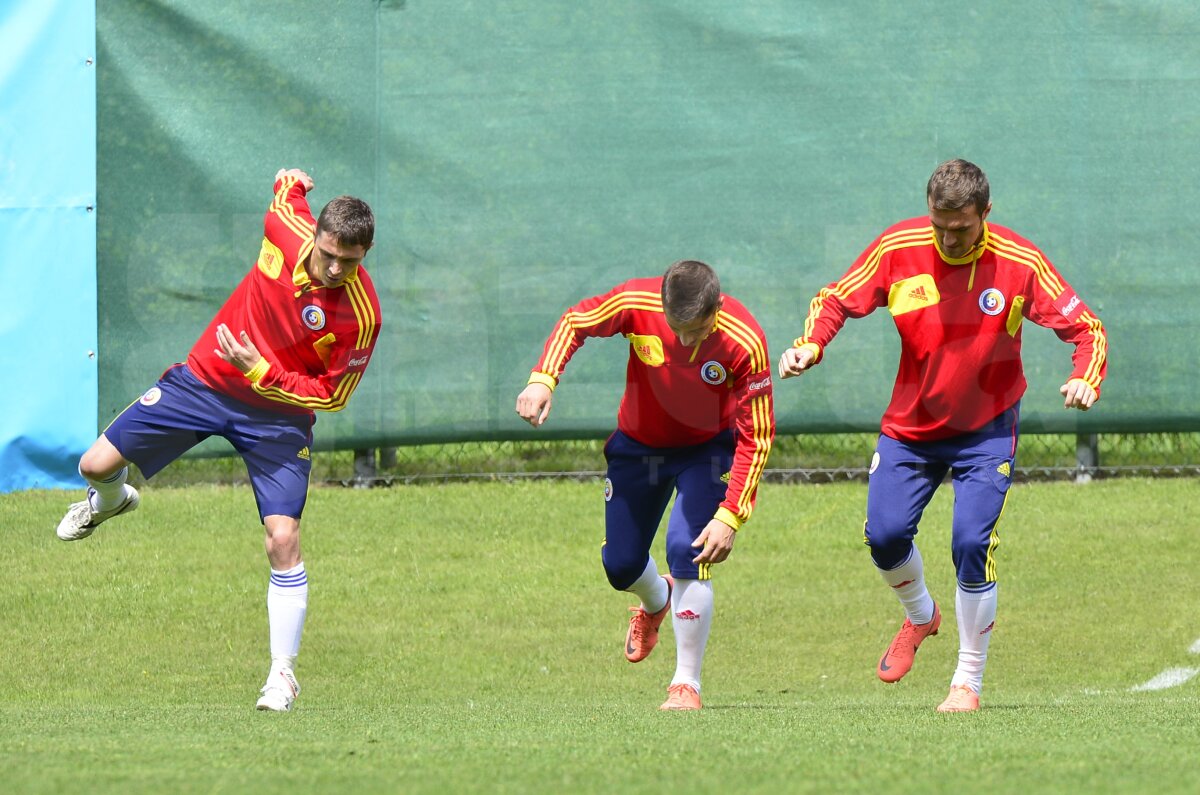 FOTO » Cu zîmbetul pe buze » "Tricolorii" s-au relaxat la antrenamentul dinaintea meciului cu Austria