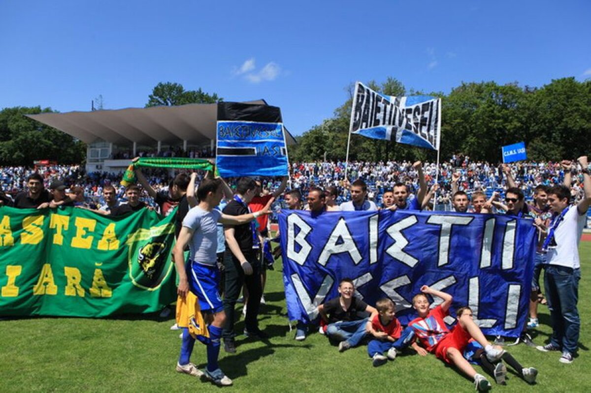 FOTO Promovare în ritmuri de vuvuzele » Iaşiul are din nou echipă în Liga 1