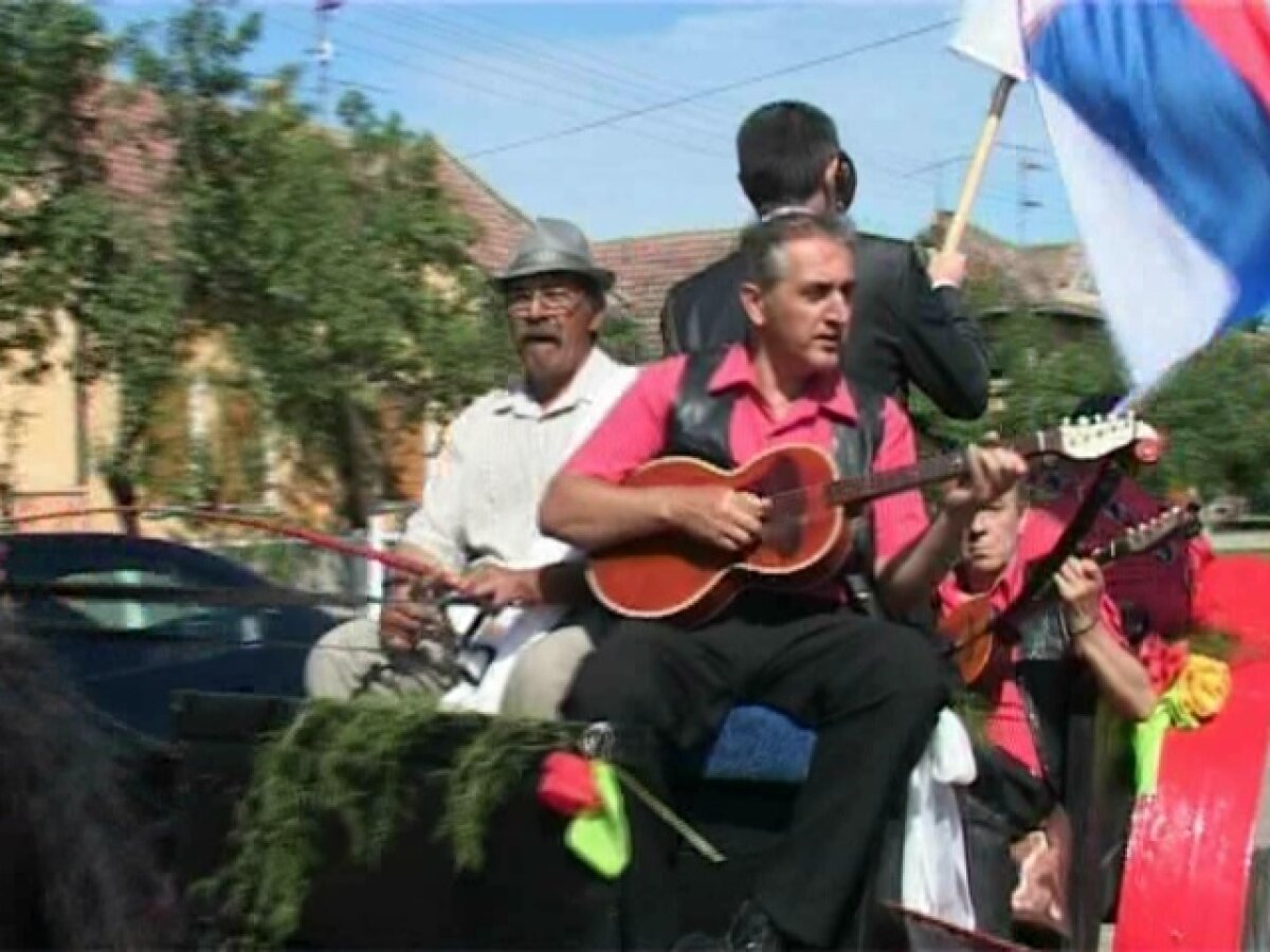 FOTO Luchin fuge în Mexic » Dinamovistul pleacă la Cancun în luna de miere