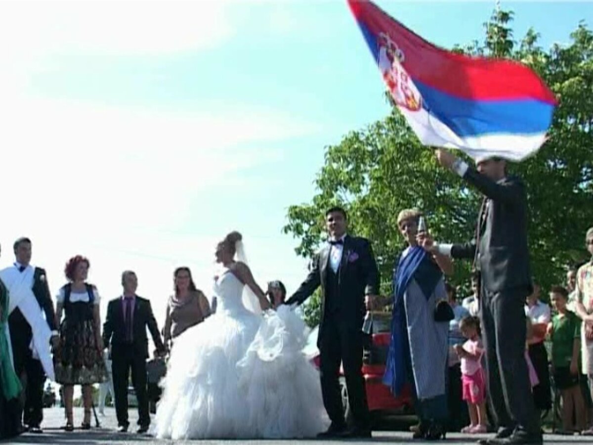 FOTO Luchin fuge în Mexic » Dinamovistul pleacă la Cancun în luna de miere