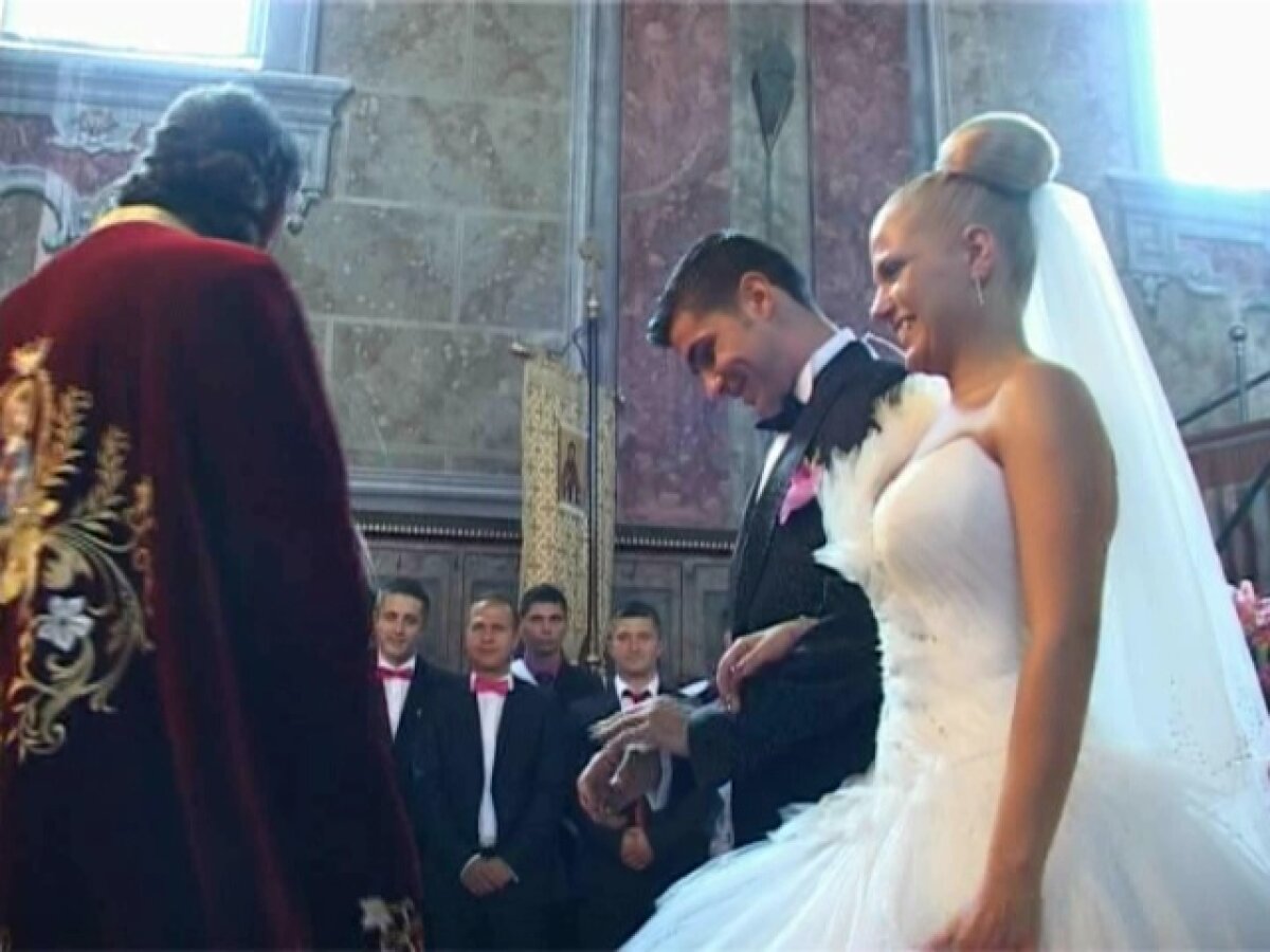 FOTO Luchin fuge în Mexic » Dinamovistul pleacă la Cancun în luna de miere