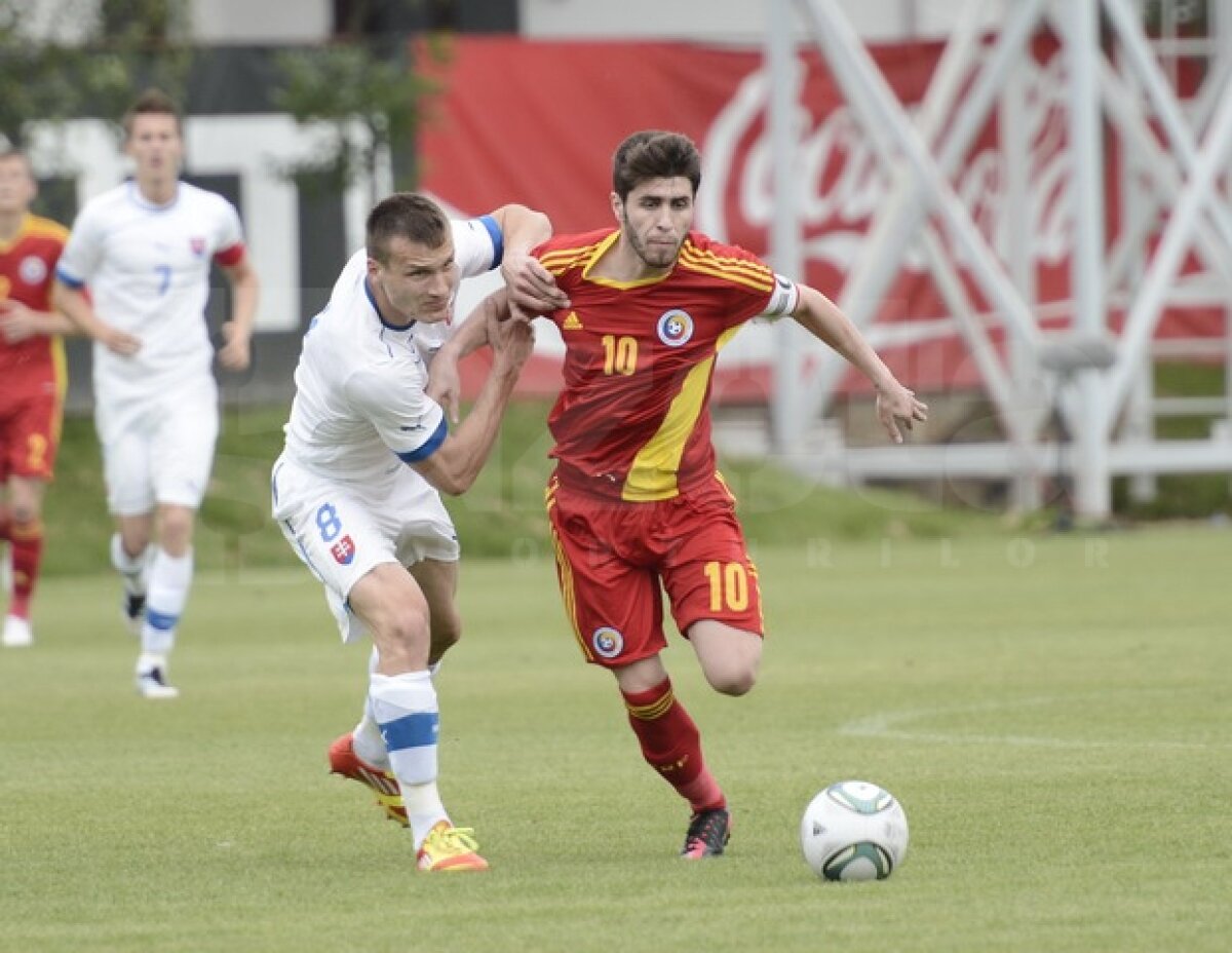 FOTO România - Slovacia 2-0 » Tricolorii mici trebuie să bată Letonia şi Slovacia să nu învingă Franţa