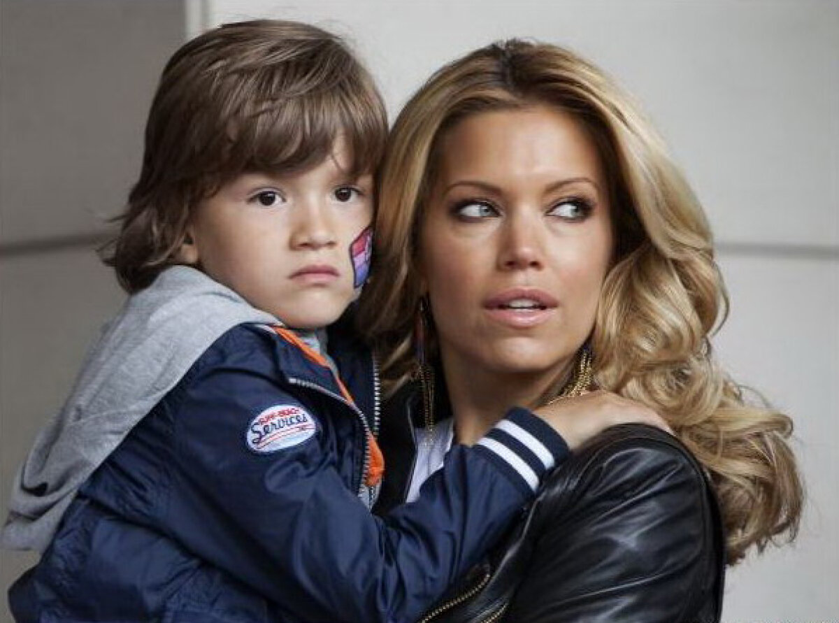 Lacrimile copiilor i-au tulburat pe batavi la plecarea spre Euro: "Tati, nu pleca!"