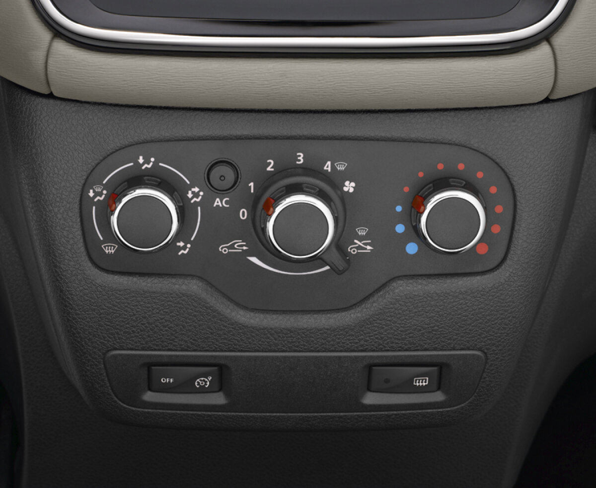 FOTO şi VIDEO » Dacia Lodgy este de-acum disponibilă în România!