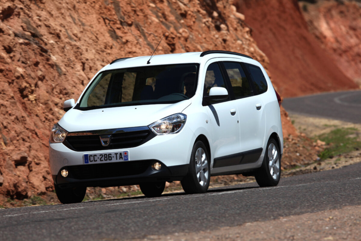 FOTO şi VIDEO » Dacia Lodgy este de-acum disponibilă în România!