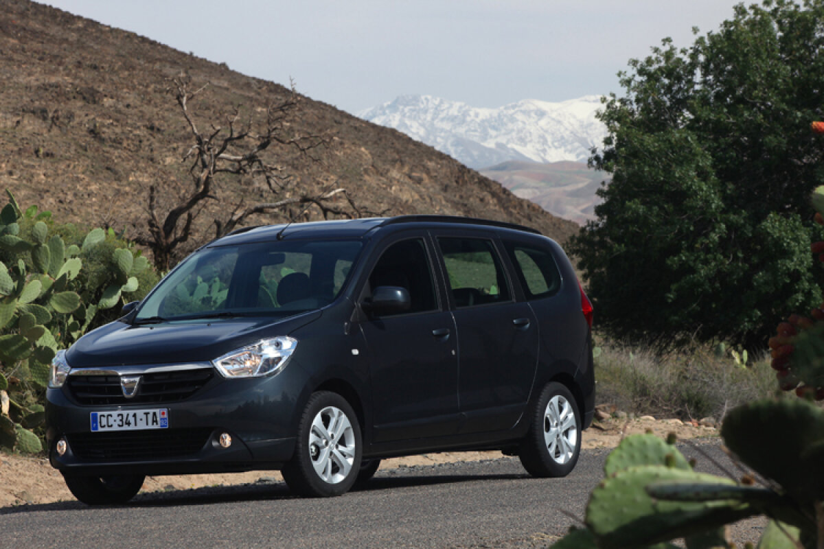 FOTO şi VIDEO » Dacia Lodgy este de-acum disponibilă în România!