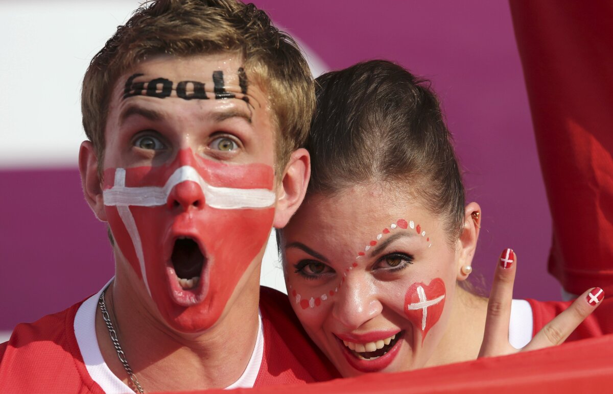 VIDEO şi FOTO Danemarca provoacă prima mare surpriză la Euro » Krohn-Dehli îngenunchează Olanda