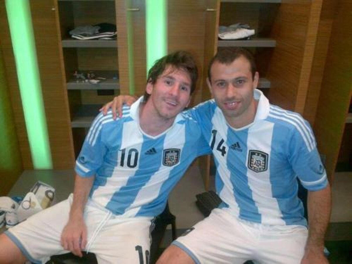 VIDEO şi FOTO Colegii argentinieni se înclină în faţa lui Messi: "Eşti nr. 1 în lume!". Eşti de acord?