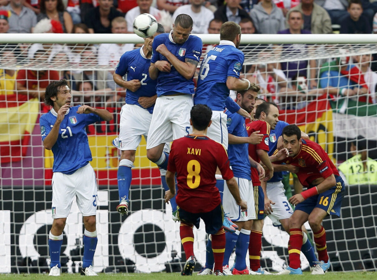 VIDEO Show fără învinşi » Remiza fotbalului de atac. Spania şi Italia au terminat la egalitate, 1-1