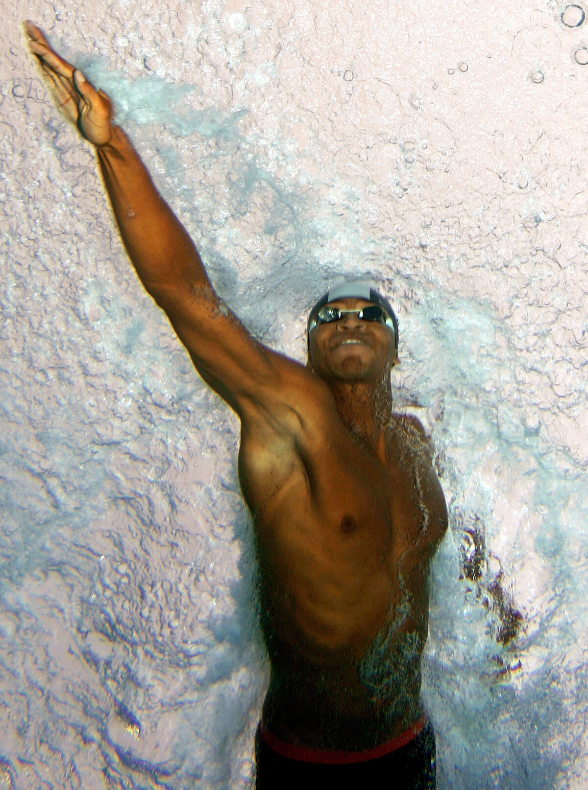 A renăscut în apă » Povestea fascinantă a lui Cullen Jones, înnotător care era să se înece cînd era preşcolar