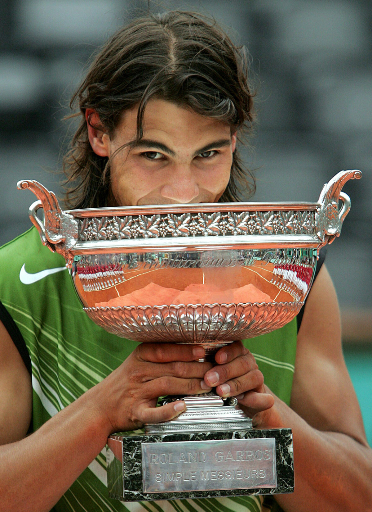 7 titluri şi un magnific » Nadal s-a impus din nou la Roland Garros după o finală reluată ieri din cauza ploii