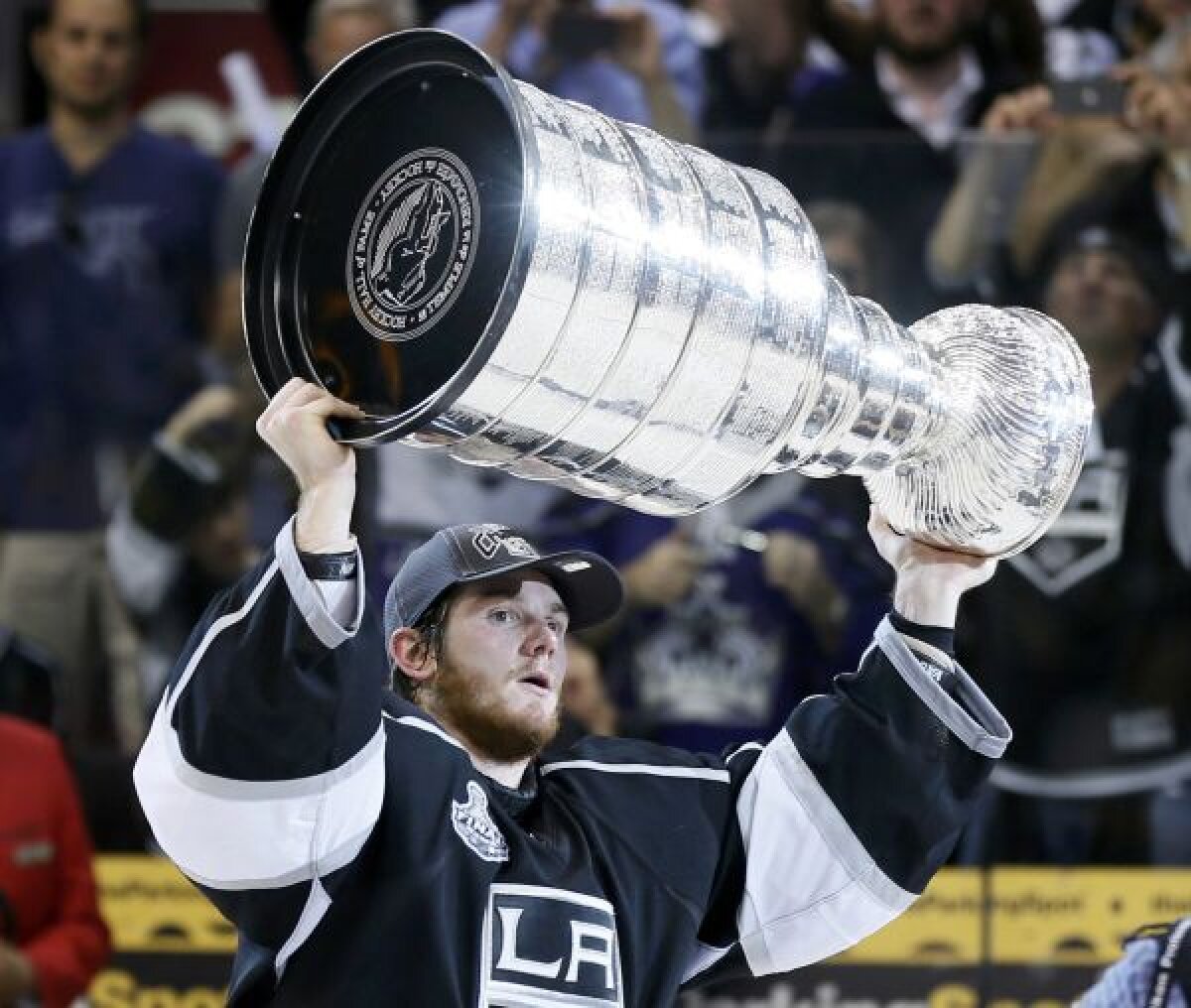 VIDEO + FOTO » Los Angeles Kings a cîştigat pentru prima dată în istorie Cupa Stanley