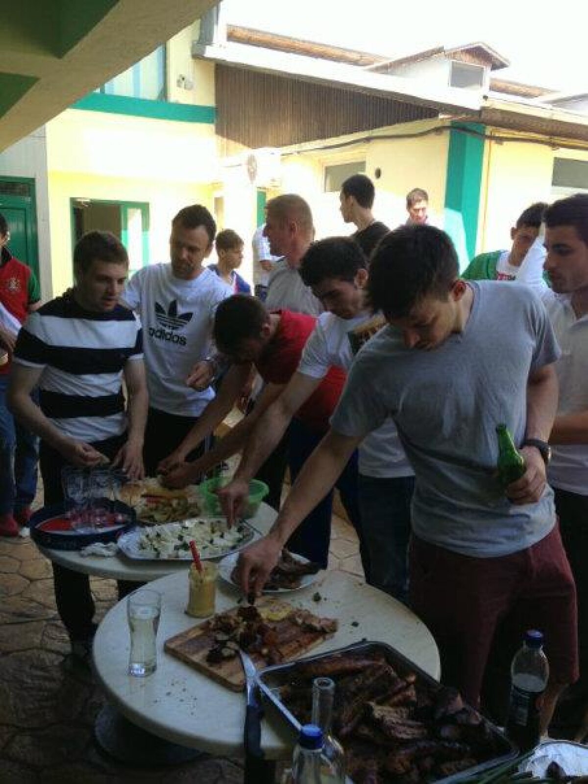 Antrenează ca Anja! » Reghe îmbină antrenamente cu şedinţele de team-building