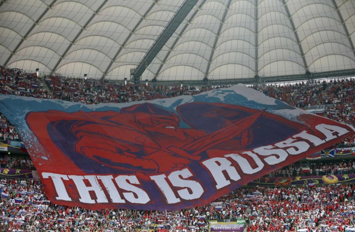 FOTO IMPRESIONANT » Polonezii şi ruşii au creat un spectacol senzaţional în tribune