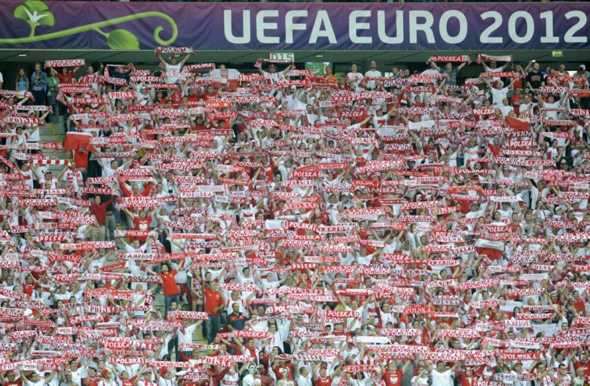 FOTO IMPRESIONANT » Polonezii şi ruşii au creat un spectacol senzaţional în tribune