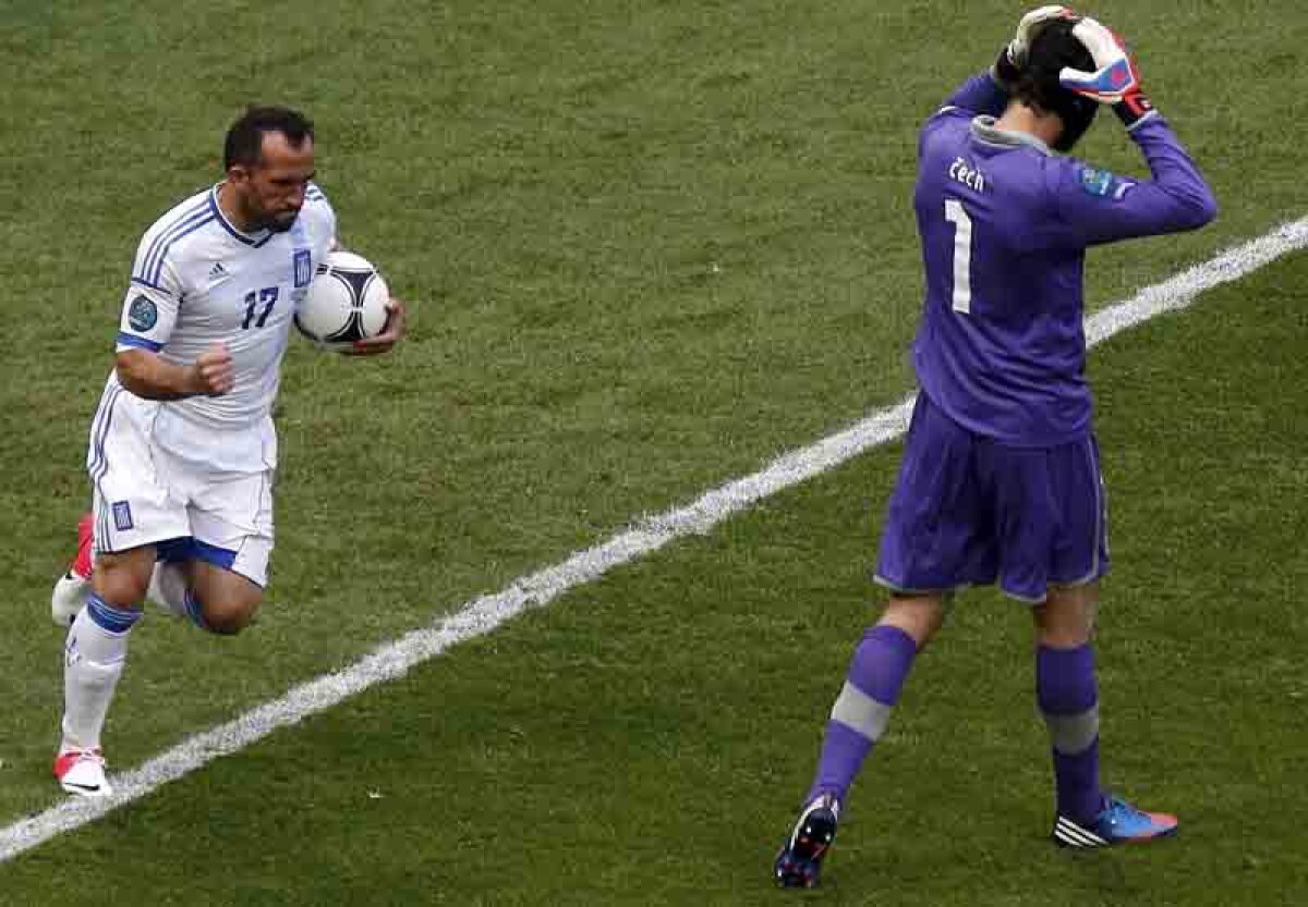 Îi e frică! » Explicaţia gafelor lui Cech: Portarul Cehiei şi-a pierdut curajul