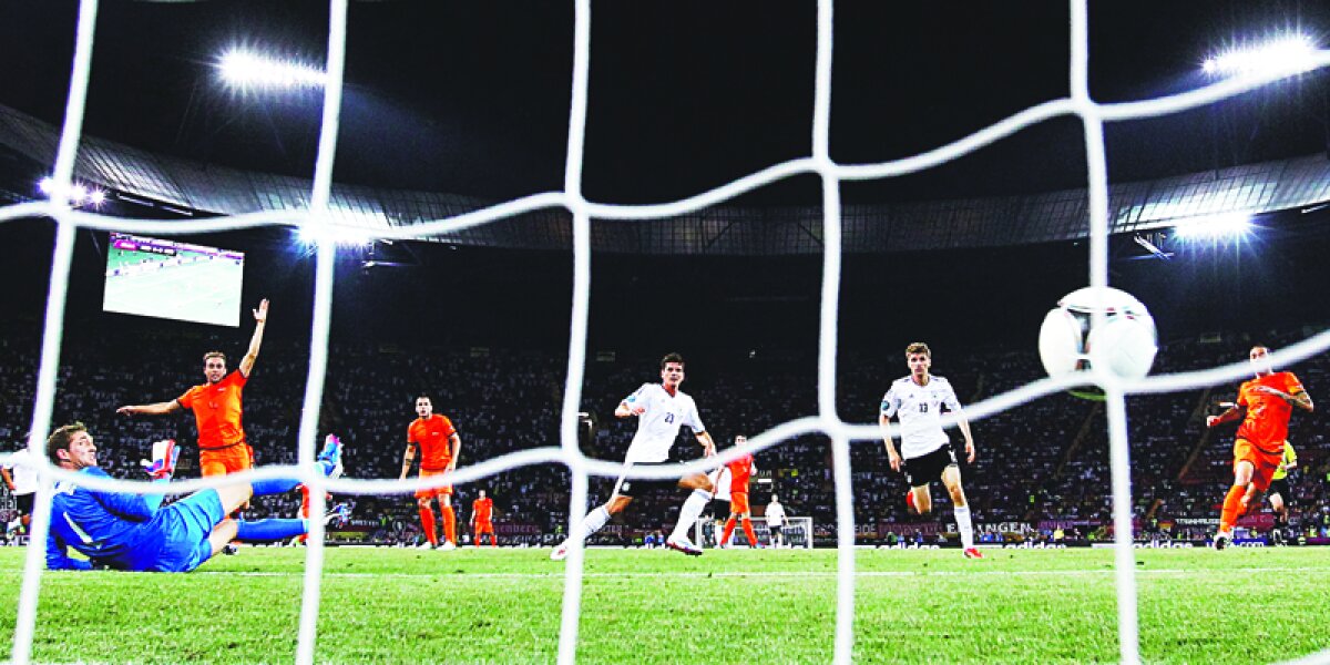 VIDEO Olanda muribundă » Batavii sînt în agonie. Jocul lor suferă şi au două eşecuri în două meciuri!