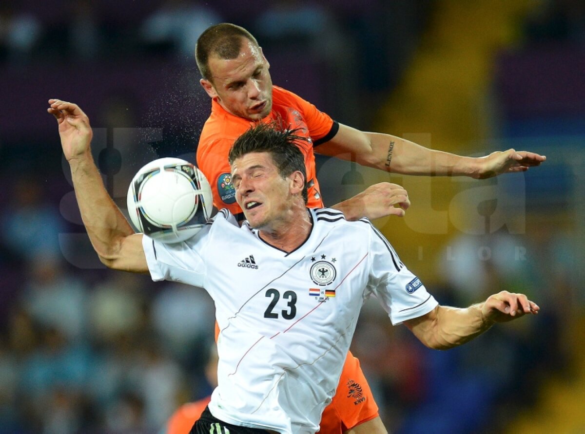 FOTO Cele mai interesante imagini de la partidele disputate miercuri, în grupa B