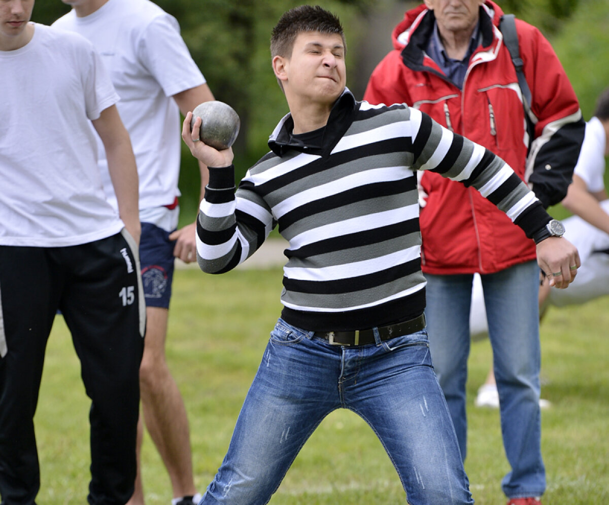 FOTO Olimpiada Carpaţilor » La Sinaia, peste 450 tineri campioni au reprodus, la o scară mai mică, JO de la Londra