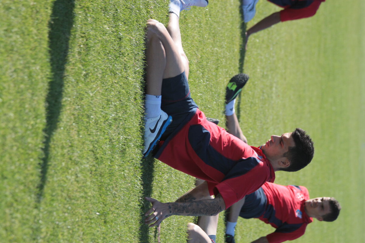 FOTO Grigoraş a sunat adunarea: Răduţ a ratat primul antrenament