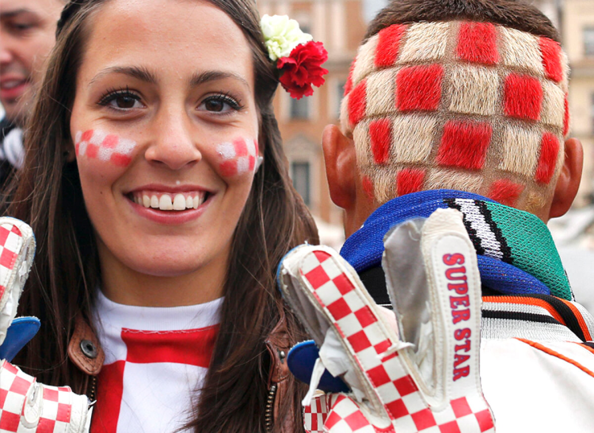 FOTO Galeria superlativelor! Croaţia are cei mai NEBUNI, cei mai FRUMOŞI, cei mai MULŢI fani de la Euro