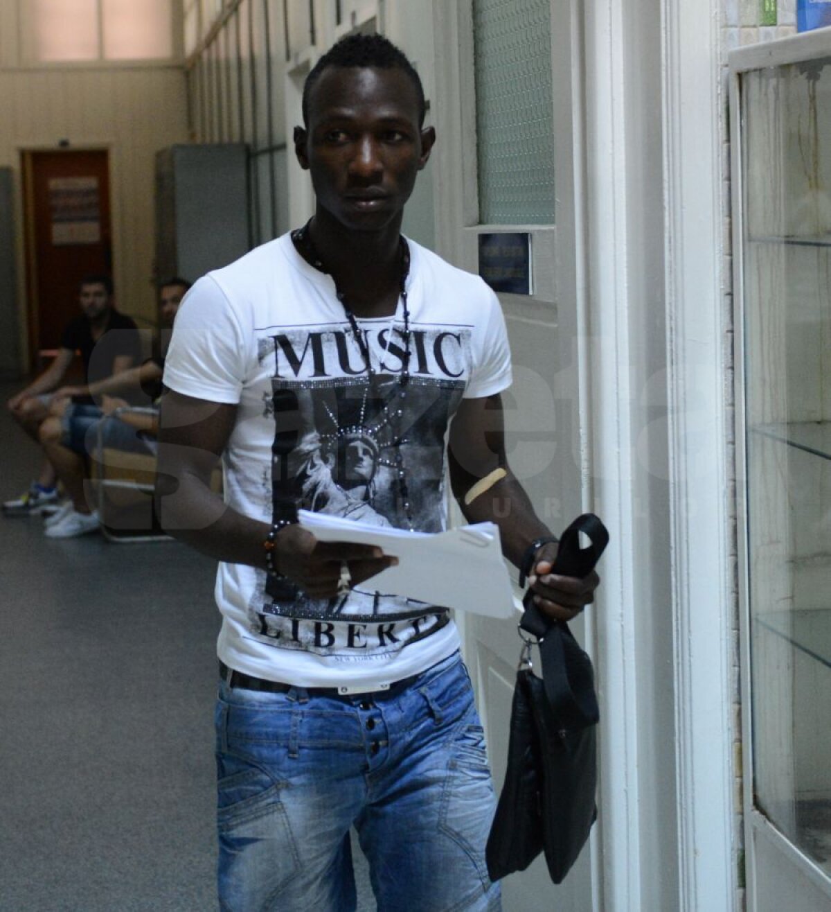 FOTO%VIDEO Surpriză la vizita medicală a dinamoviştilor » El va fi urmaşul lui N'Doye!