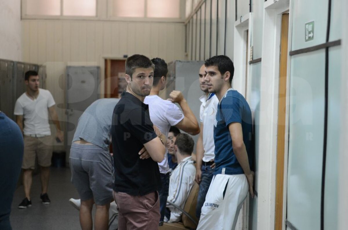 FOTO%VIDEO Surpriză la vizita medicală a dinamoviştilor » El va fi urmaşul lui N'Doye!