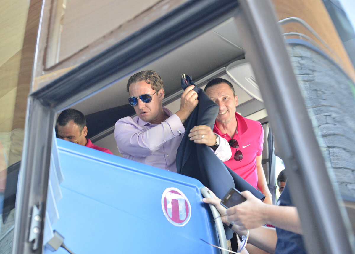 FOTO Steaua a ajuns în cantonamentul din Austria. Vezi primele imagini de la sosire