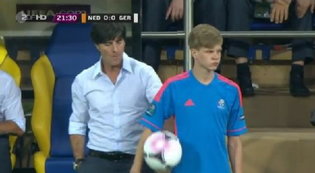 Păcăliţi în direct » UEFA a falsificat imaginile la Olanda - Germania 1-2