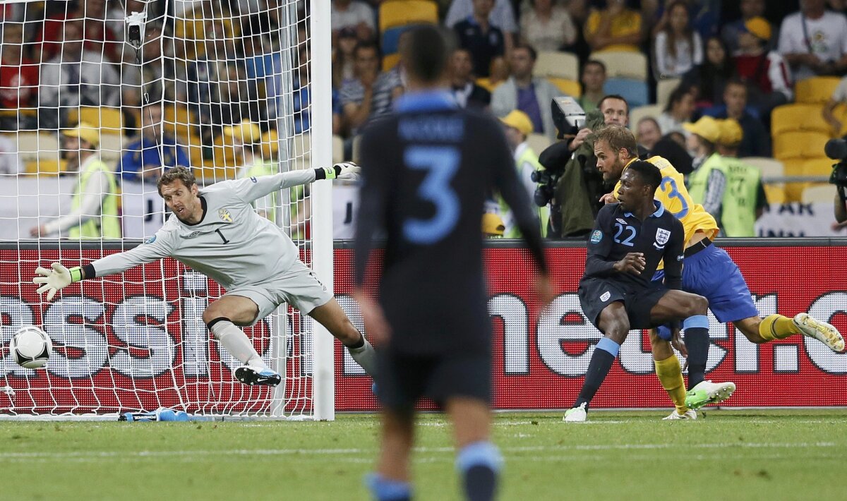 Anglia cîştigă spectaculos şi-i arată lui Ibrahimovici drumul spre casă