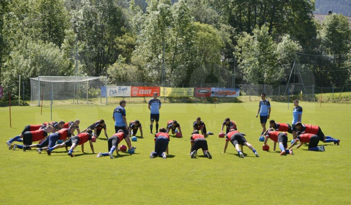 FOTO Baloane spre cer » Preparatorul german le dă mari bătăi de cap steliştilor