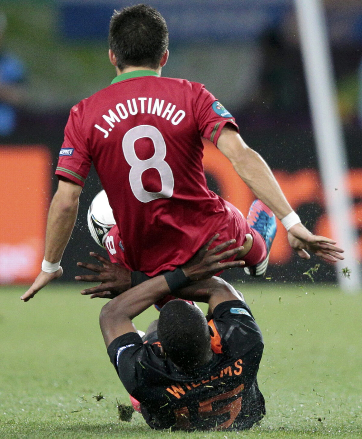 Corespondenţă din Ucraina de la Ovidiu Ioaniţoaia » Olanda şi-a tăiat singură craca