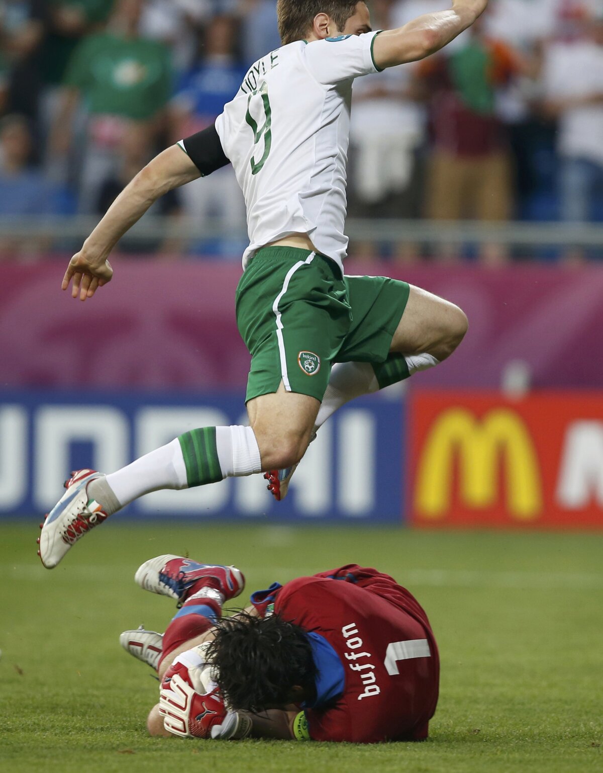 VIDEO + FOTO Squadra respiră! » Azzurrii s-au calificat în sferturi după 2-0 cu Irlanda