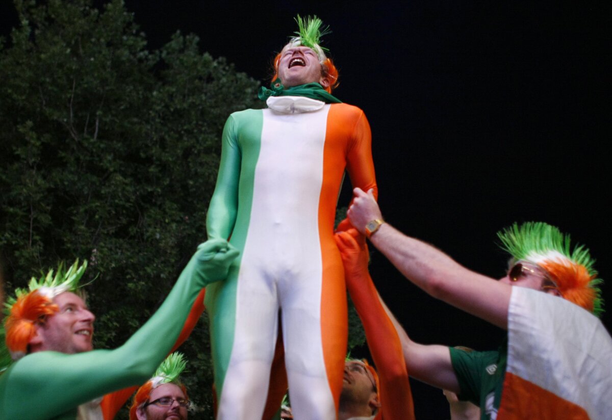 FOTO Imagini de senzaţie de la meciurile grupei C. Iată-le pe cele mai tari!