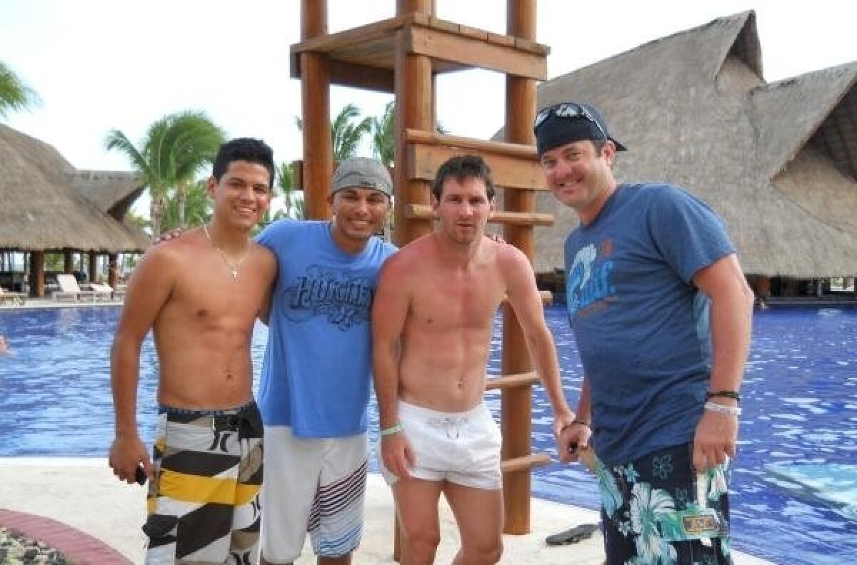 FOTO&VIDEO Spionat şi-n vacanţă» Messi îşi încarcă bateriile în Mexic