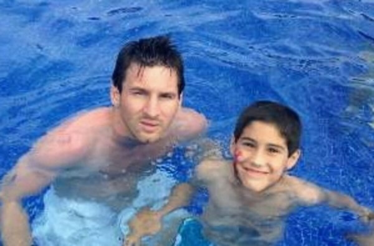 FOTO&VIDEO Spionat şi-n vacanţă» Messi îşi încarcă bateriile în Mexic