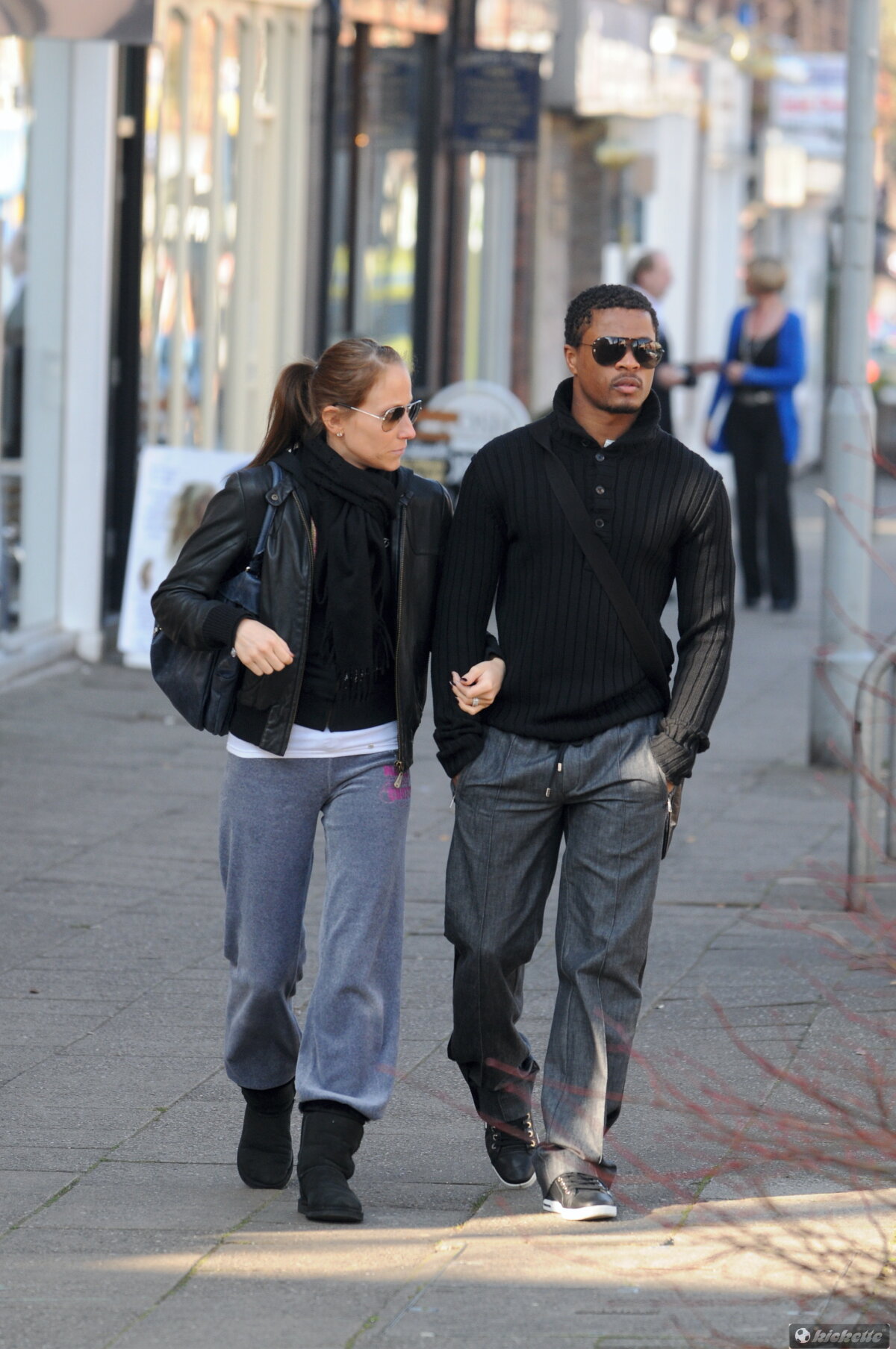 FOTO Cu soţiile la Euro! » Blanc le-a permis iubitelor fotbaliştilor săi să vină în cantonamentul echipei :)