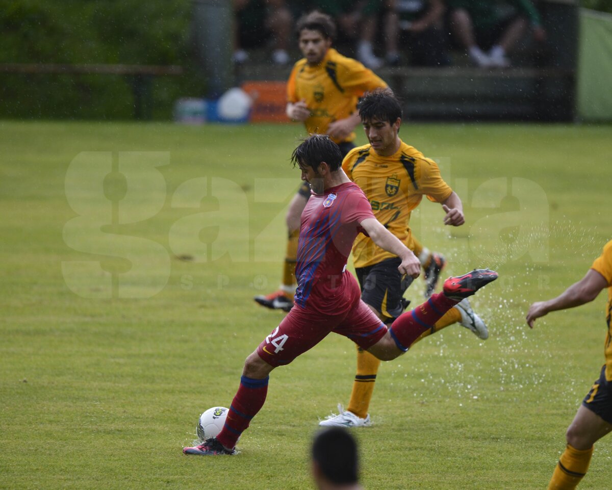 FOTO Steaua - Torpedo Kutaisi 1-1 » Steaua lui Reghe e pregătită doar pentru o repriză